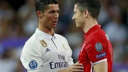  法甲金靴争夺白热化，姆巴佩与拉卡泽特仅差一球  