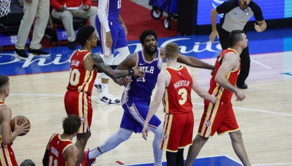  奥格斯堡防守漏洞百出，主场惨败暴露致命短板