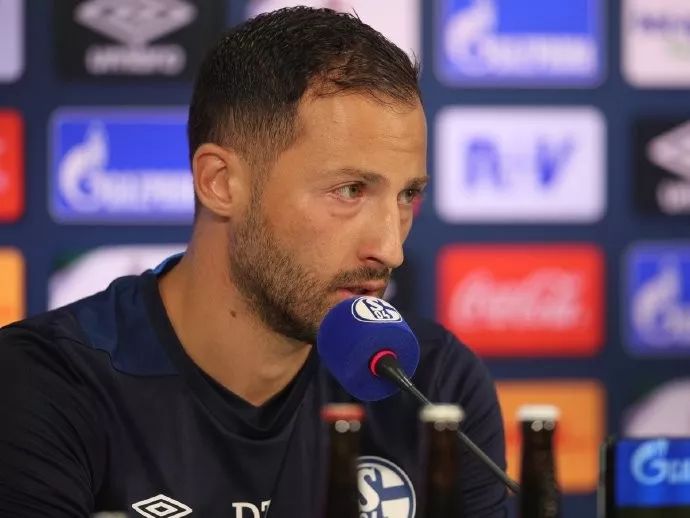  美因茨传控打法赏心悦目，细腻配合撕破对手防线