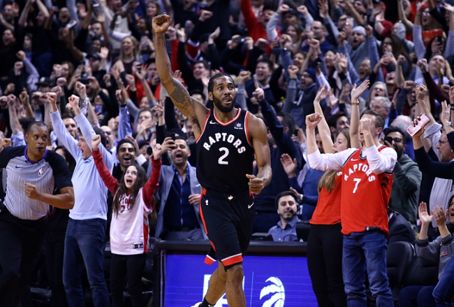  比勒费尔德替补奇兵建功，最后时刻扳平比分  